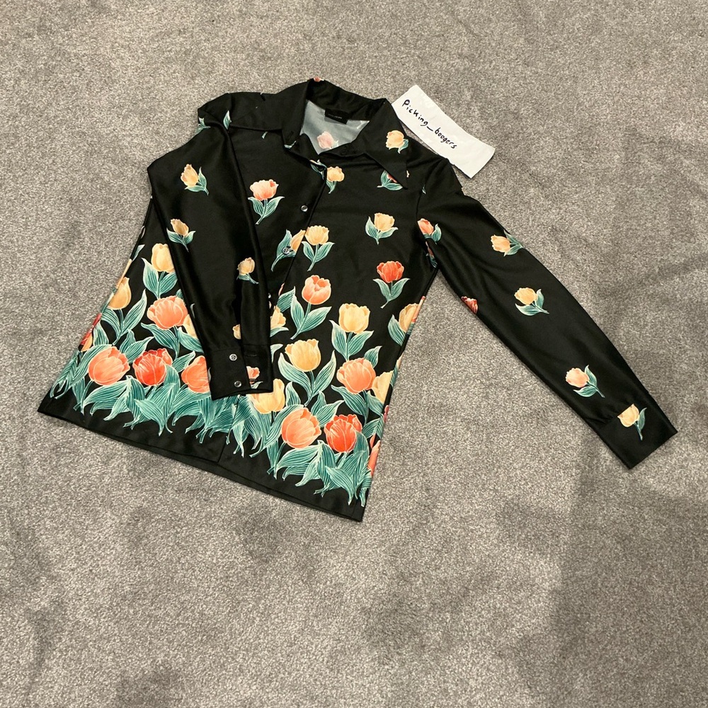 Floral Black Women's button up‎